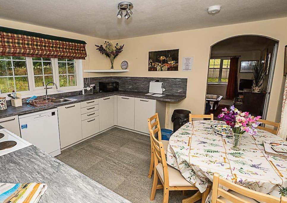 West Lodge 3 Bedrooms, Near Golf Course And River Turriff Exteriör bild