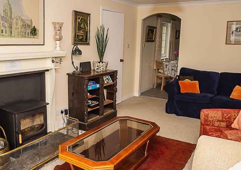 West Lodge 3 Bedrooms, Near Golf Course And River Turriff Exteriör bild